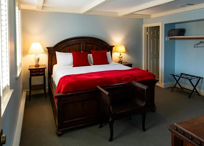 The Historic General Stanton Inn
