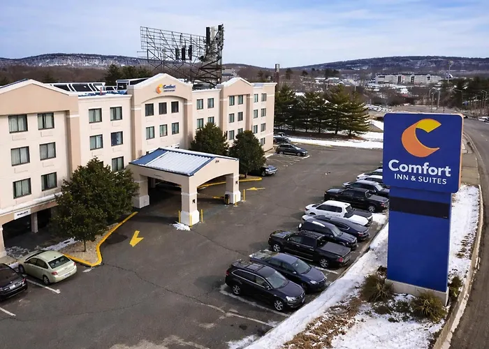 Comfort Inn & Suites Meriden East