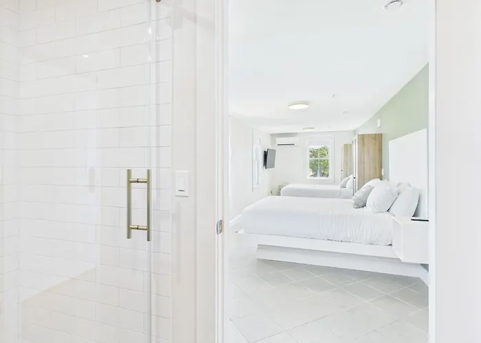 1661 Resort
